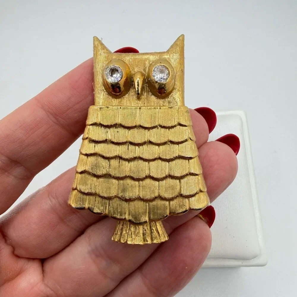 Vintage‎ Avon Owl brooch/pin w/ hinged, hidden 